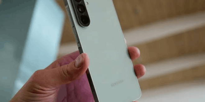 بررسی کامل Samsung Galaxy A56 5G؛ گوشی میان‌رده متعادل سامسونگ